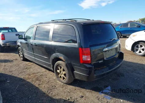 2008 Chrysler Town & Country Touring from USA, damaged, VIN 2A8HR54P18R740566